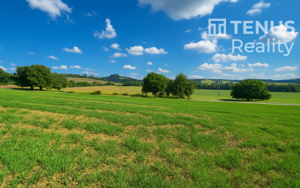 tenus Reality: Na predaj pozemok s výnimočným výhľadom na hrad Branč