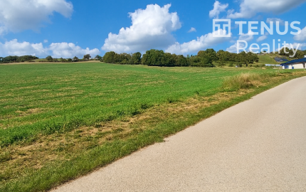 tenus Reality: Ponúka Stavebný pozemok 1054 m² v Podbranči – časť Majeríčky
