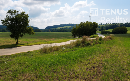 tenus Reality: Ponúka Stavebný pozemok 1054 m² v Podbranči – časť Majeríčky