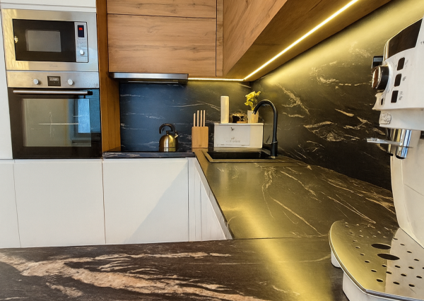 tenus Reality - ponúka luxusný 3-izbový byt s balkónom