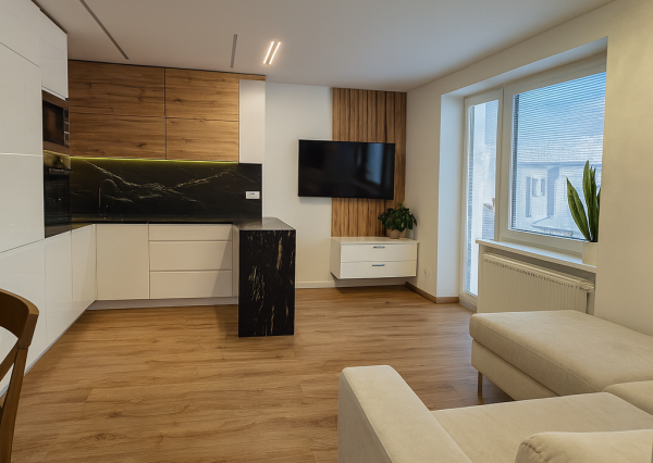 tenus Reality - ponúka luxusný 3-izbový byt s balkónom