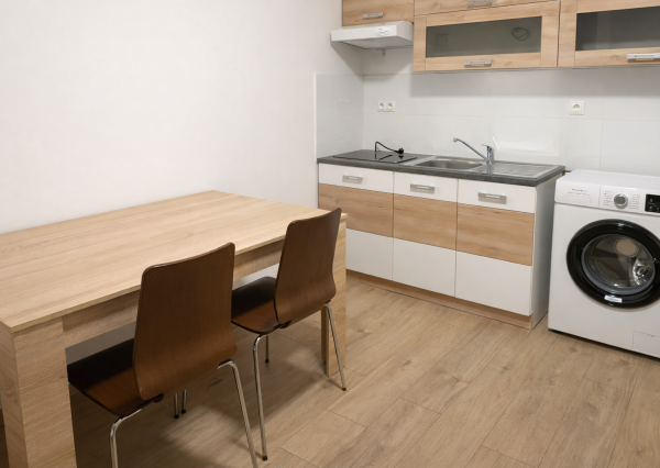 tenus Reality – Відремонтована гарсоньєра в центрі міста Миява в оренду